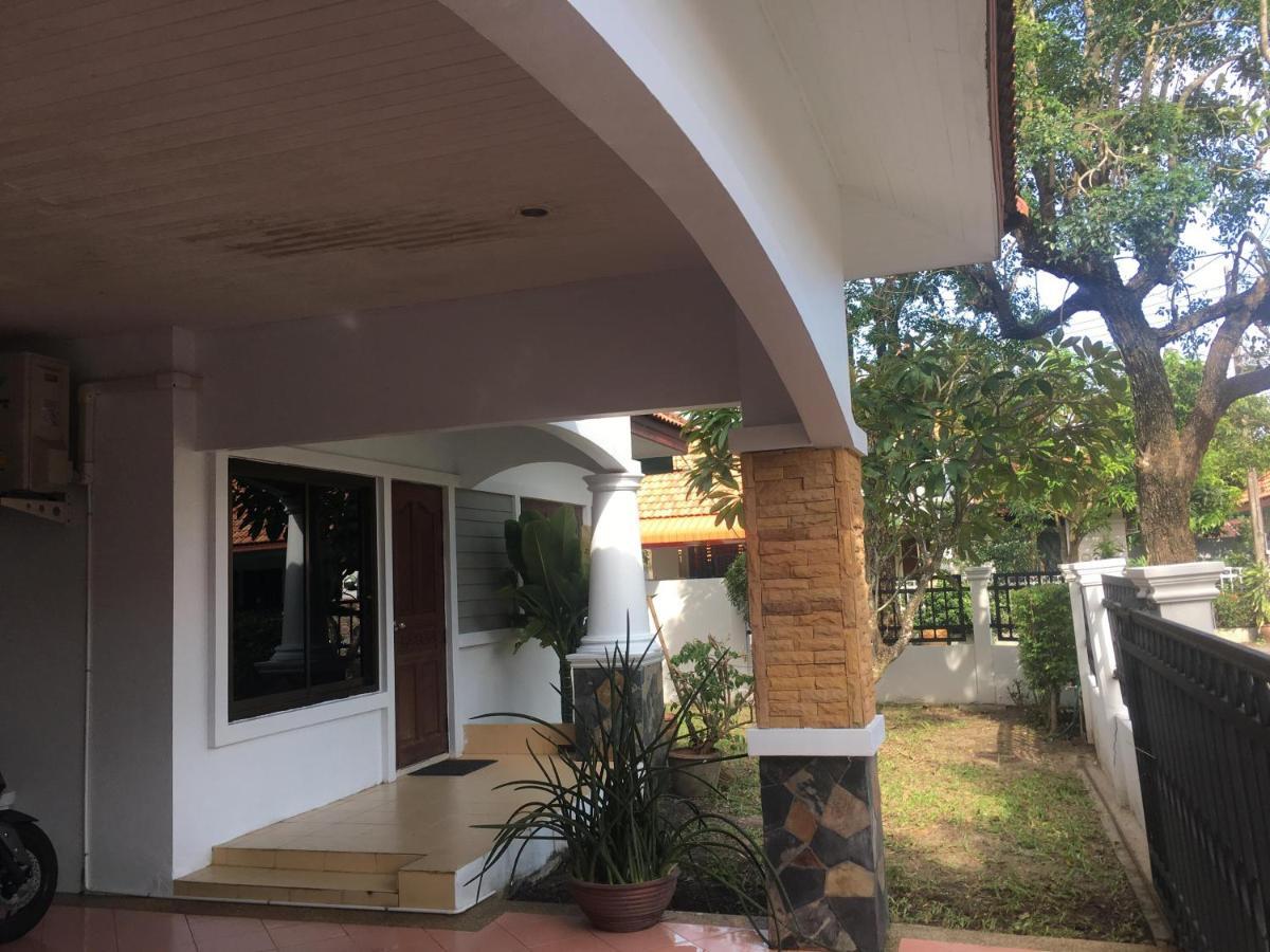 Beautiful 3 Bedroom Garden Villa Chalong Exteriér fotografie